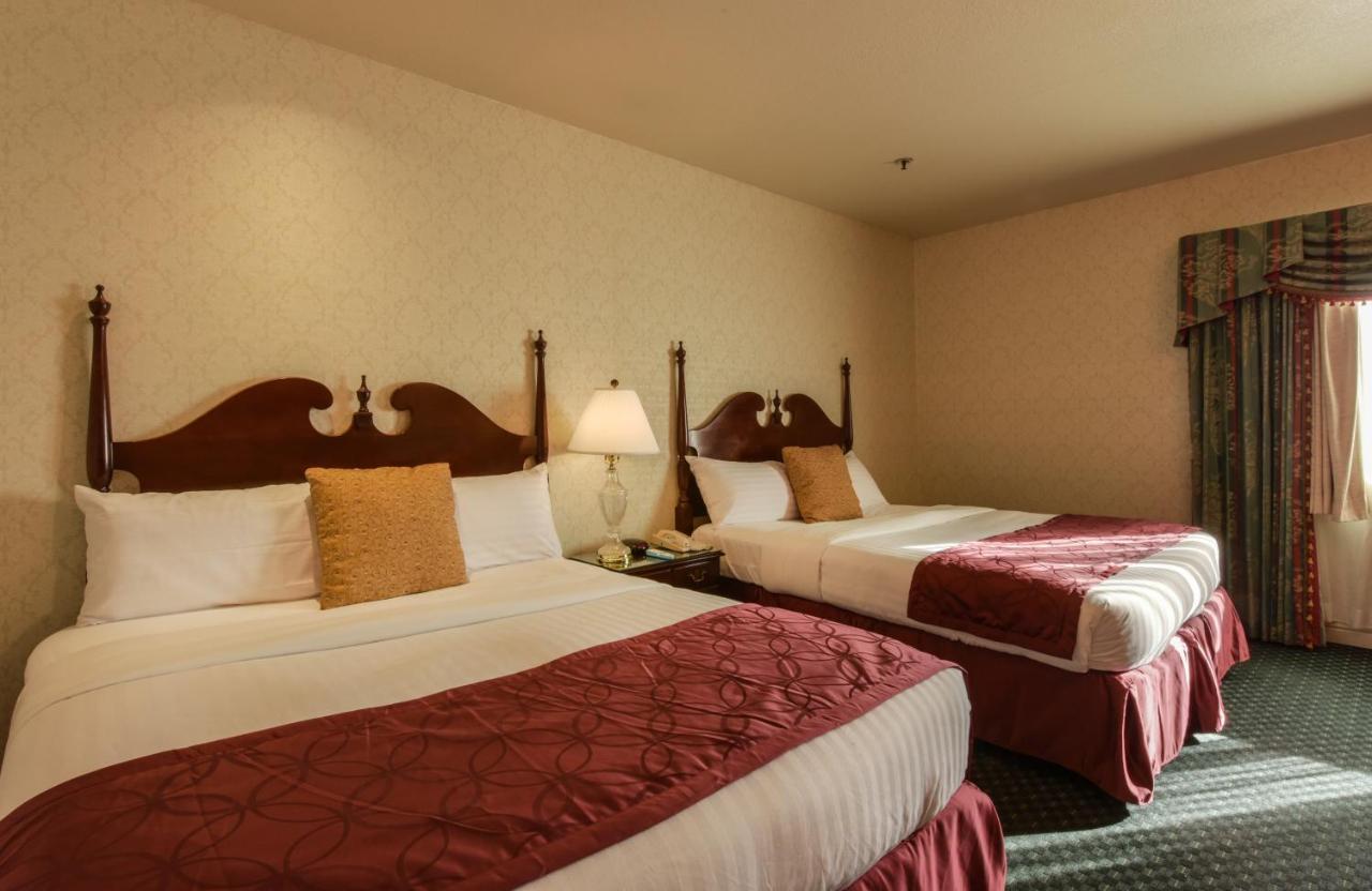 Carlyle Hotel Campbell