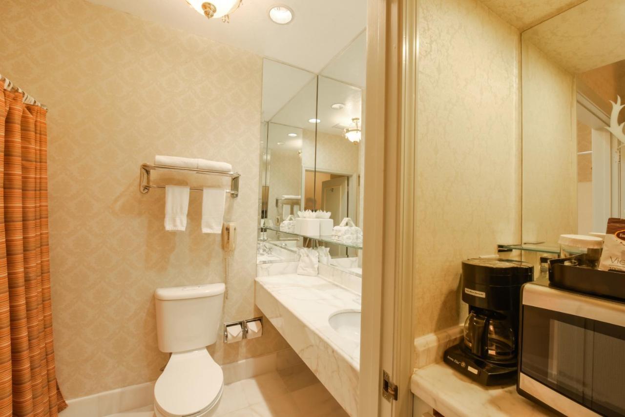 Hotel Carlyle 3*