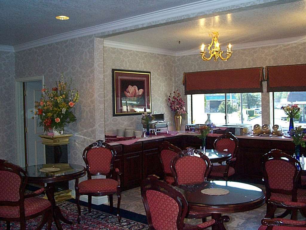 Hotel Carlyle 3*